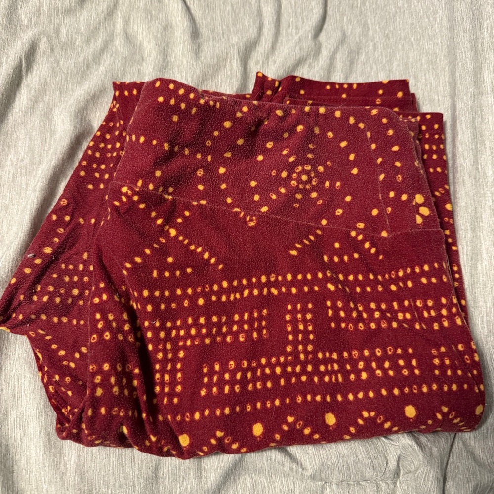 LuLaRoe Red and Yellow Patterned Leggings